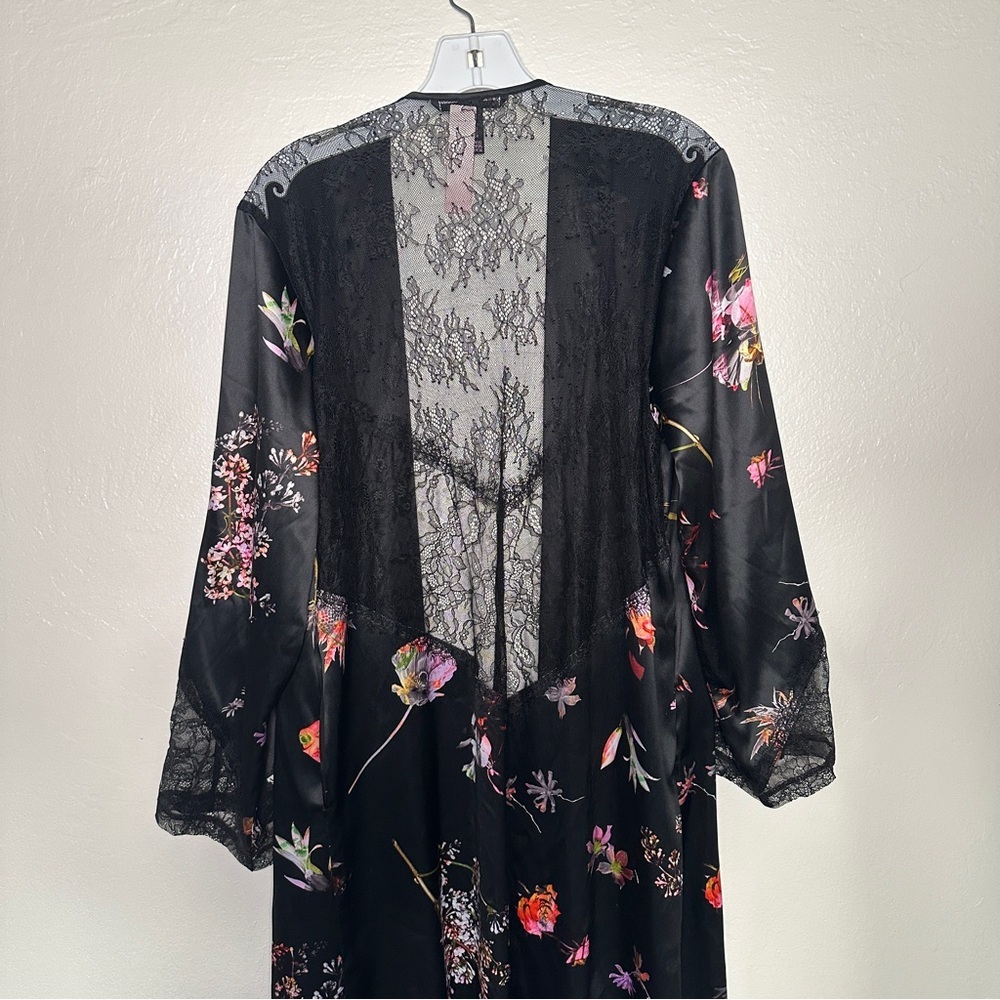 Victoria's Sectet Floral Lace Chantilly Kimono Robe Size XS/S - Picture 6 of 16
